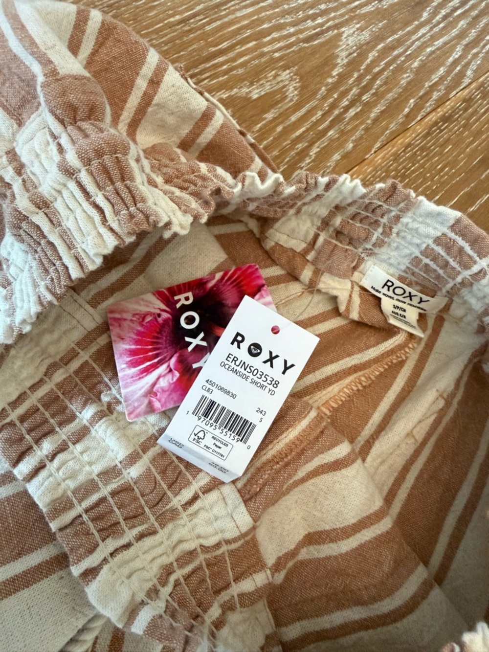 Roxy Oceanside YD
Shorts-Camel Sandy striped NWT - Picture 5 of 8